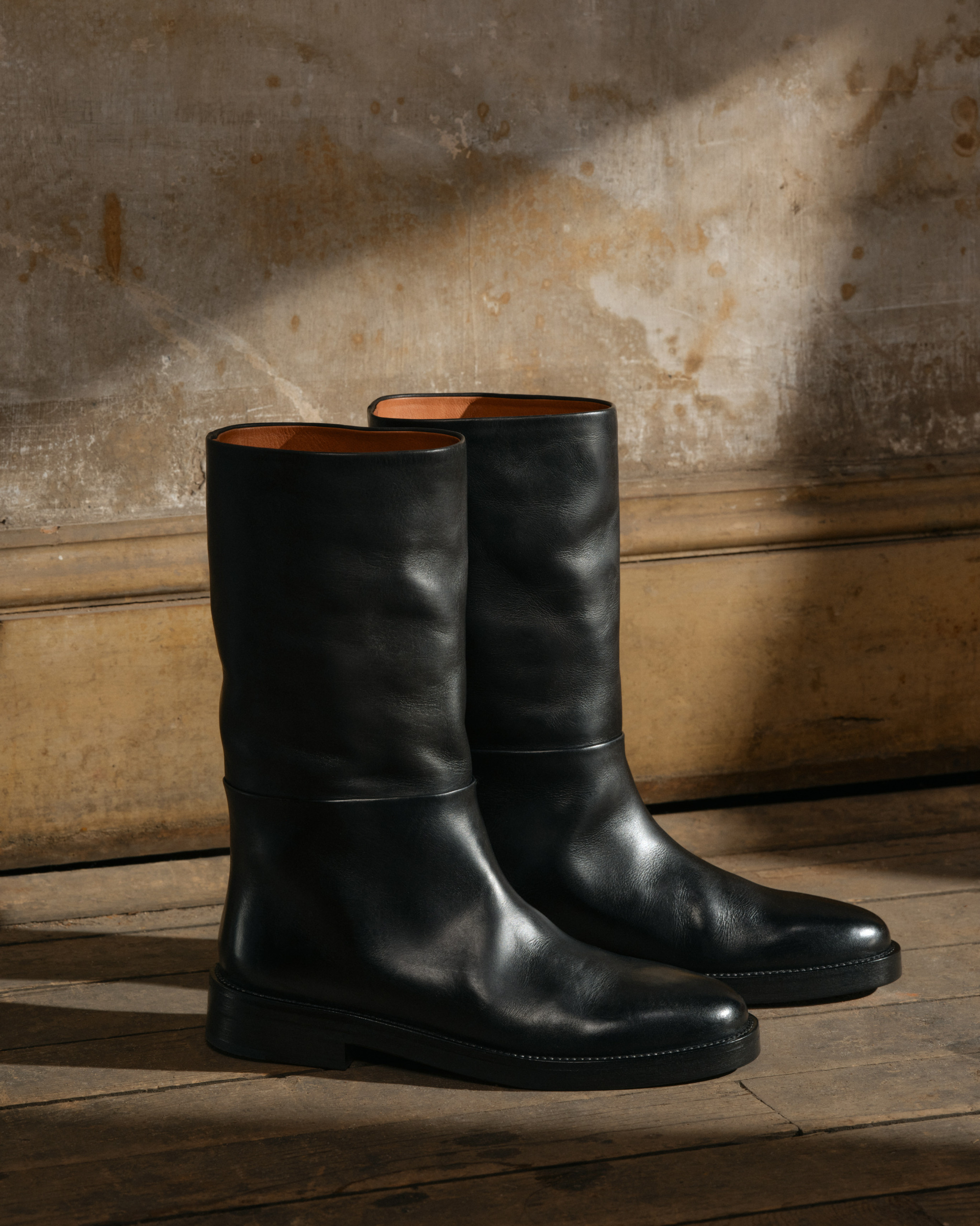 Uma Wang Camelot Coat in Black | Santa Fe Dry Goods . Workshop
